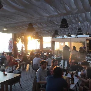 Miramar Hotel